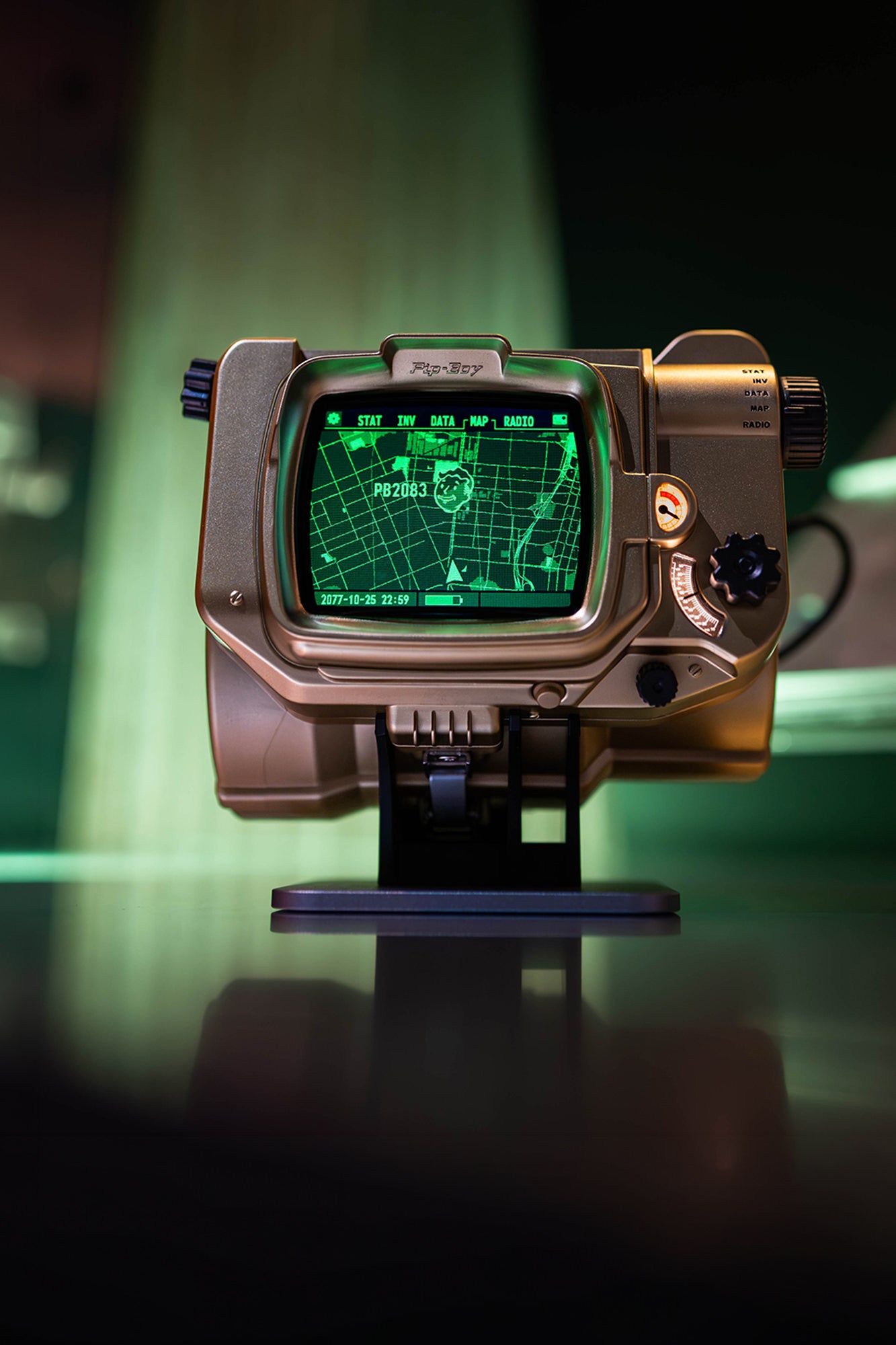 Fallout Pip-Boy 3000 Mk V Die-Cast Replica - Overseer's Edition
