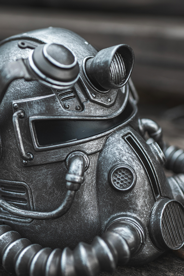 Fallout T-51 Power Armor Helmet Mini Desktop Statue