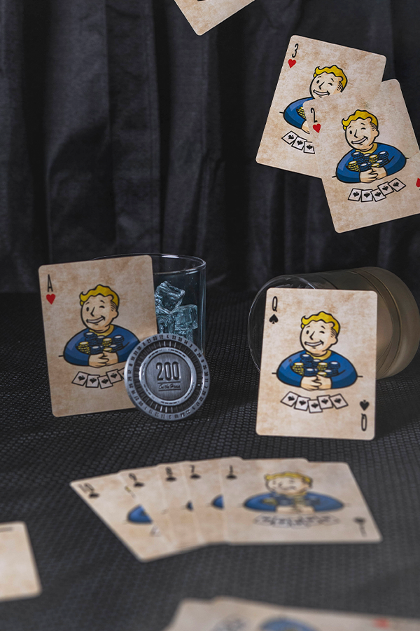 Fallout New Vegasラッキー38カジノセット （フォールアウト） Fallout New Vegas - Lucky 38 Imitation Gold - Casino Set – IGN Store