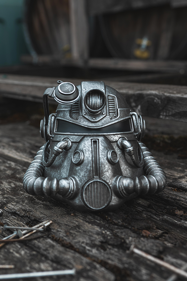 Fallout T-51 Power Armor Helmet Mini Desktop Statue