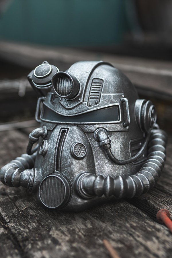 Fallout T-51 Power Armor Helmet Mini Desktop Statue