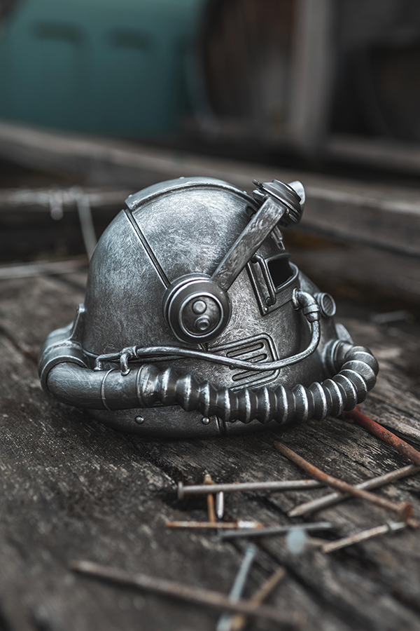 Fallout T-51 Power Armor Helmet Mini Desktop Statue