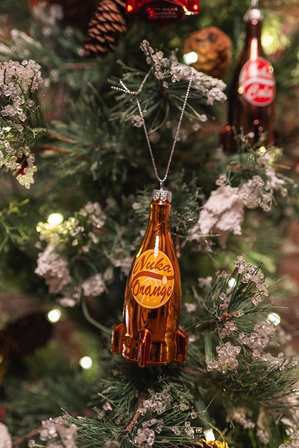 Fallout Nuka-Cola Glass Bottle Tree Ornament Set