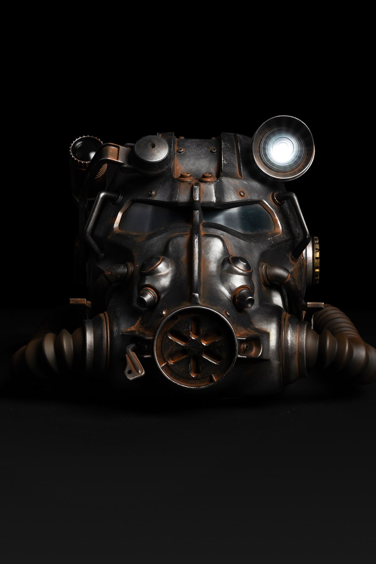Fallout T-60 Wearable Helmet Replica