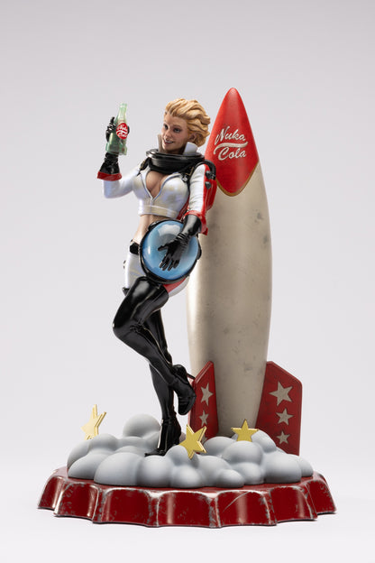 Estatua del traje cohete de Nuka-Girl de Fallout