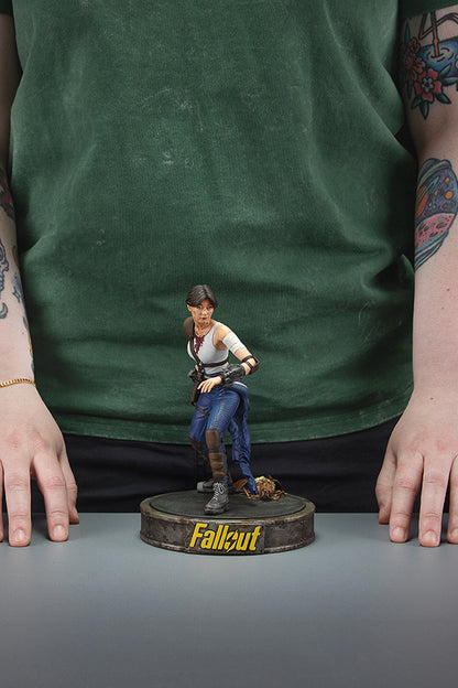 Fallout Lucy Figur - Dark Horse