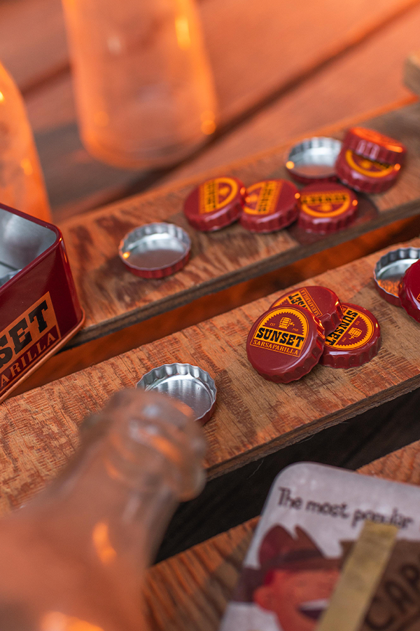 Fallout Bottlecap Series: Sunset Sarsaparilla with Collectible Tin