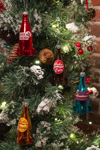 Fallout Nuka-Cola Glass Bottle Tree Ornament Set – Bethesda Fallout Nuka-Cola Glass Bottle Tree Ornament Set – Bethesda