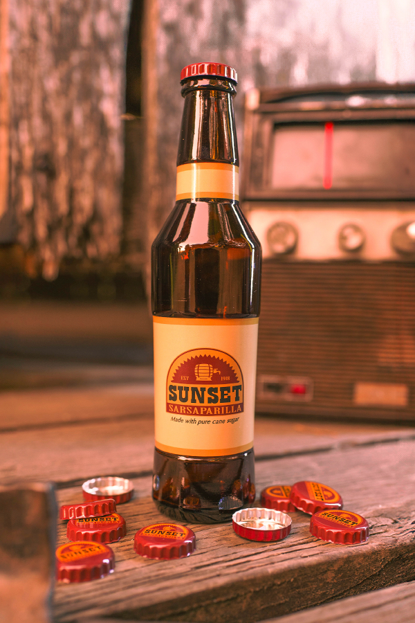 Fallout Sunset Sarsaparilla Bottle & Caps