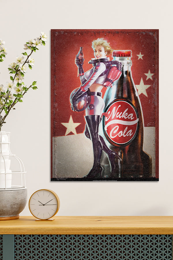 Fallout Nuka-Girl Metall Poster von Displate