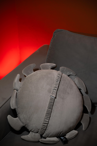 DOOM: The Dark Ages Almohada Escudo Peluche