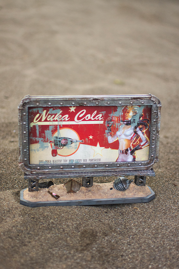 Fallout Schaltbares Desktop-Werbeschild – Serie 2
