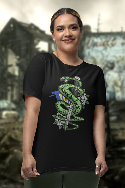 Maglietta con tatuaggio dei serpenti del tunnel di Fallout