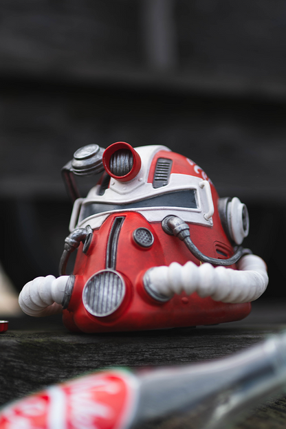 Fallout Nuka-Cola Power-Rüstungshelm – Mini-Tischfigur