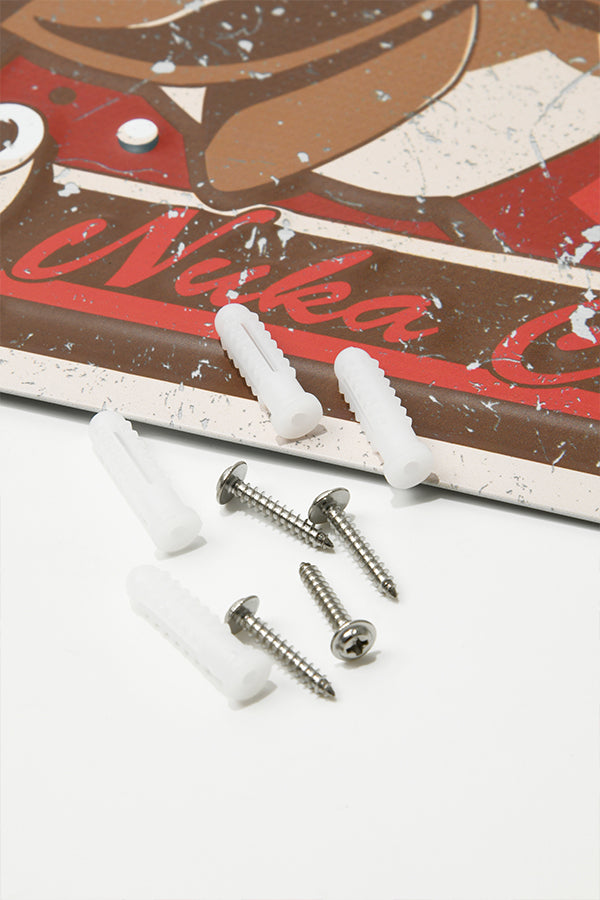 Cartello pubblicitario vintage di Fallout Nuka-Cola in metallo