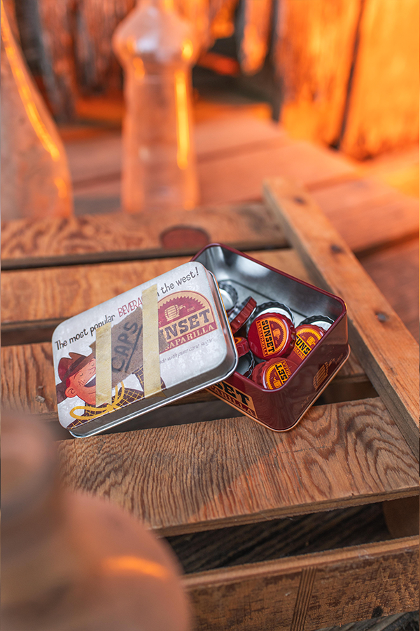 Fallout Bottlecap Series: Sunset Sarsaparilla with Collectible Tin