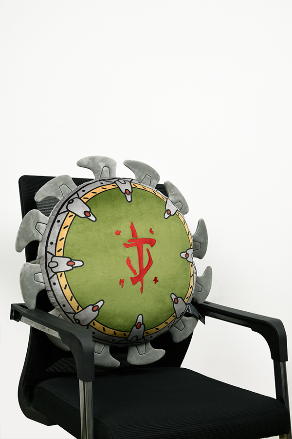 DOOM: The Dark Ages Almohada Escudo Peluche